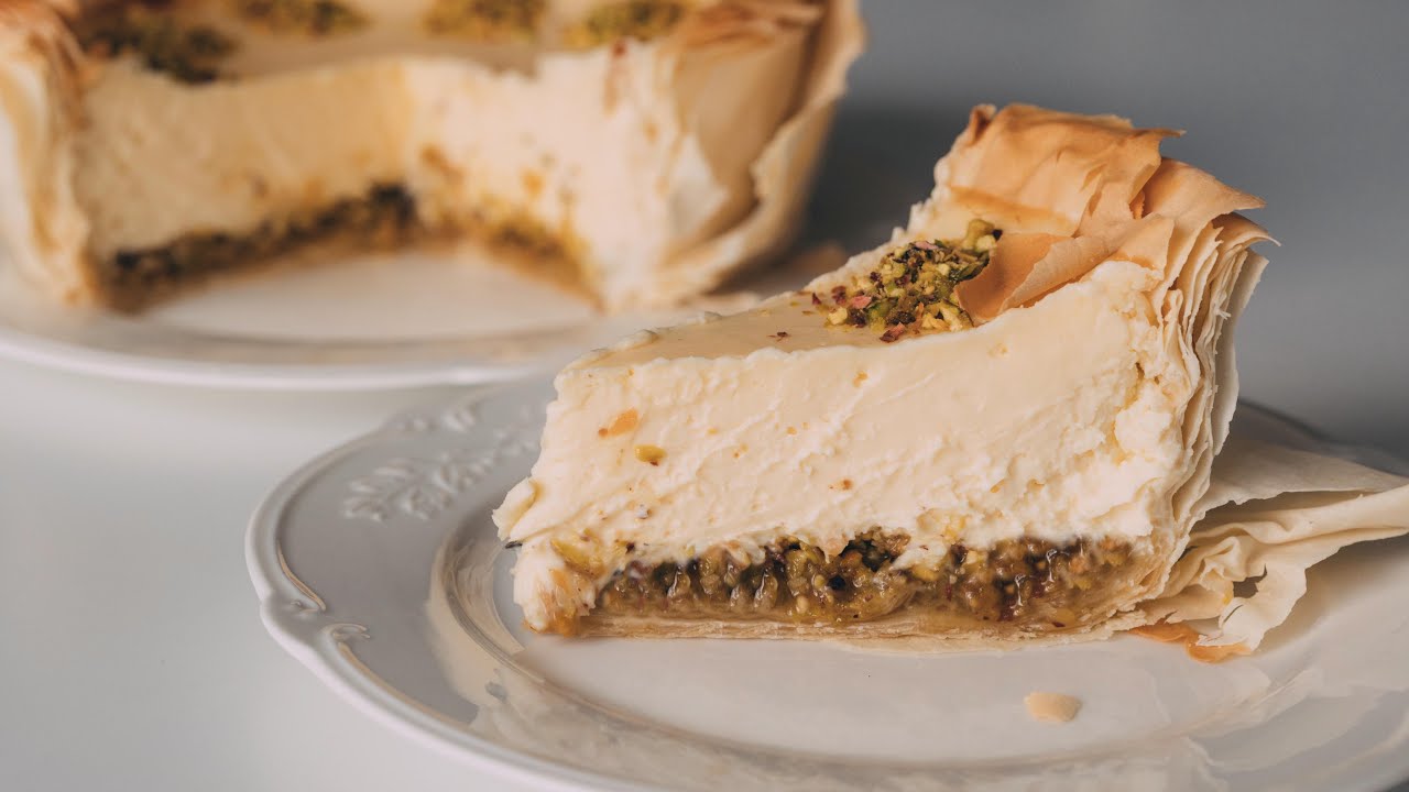 Easy to make PISTACHIO BAKLAVA CHEESECAKE. Delisious cheesecake with nuts and honey