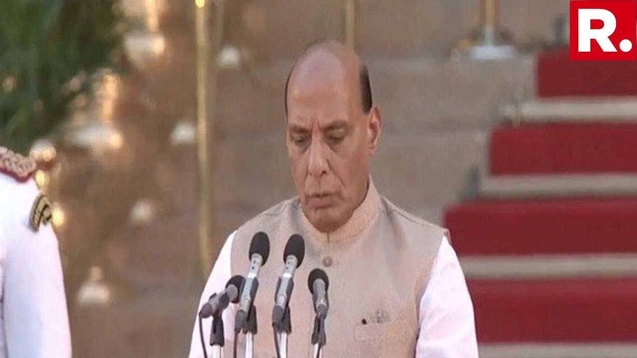 Rajnath Singh takes charge as Union Defence Minister