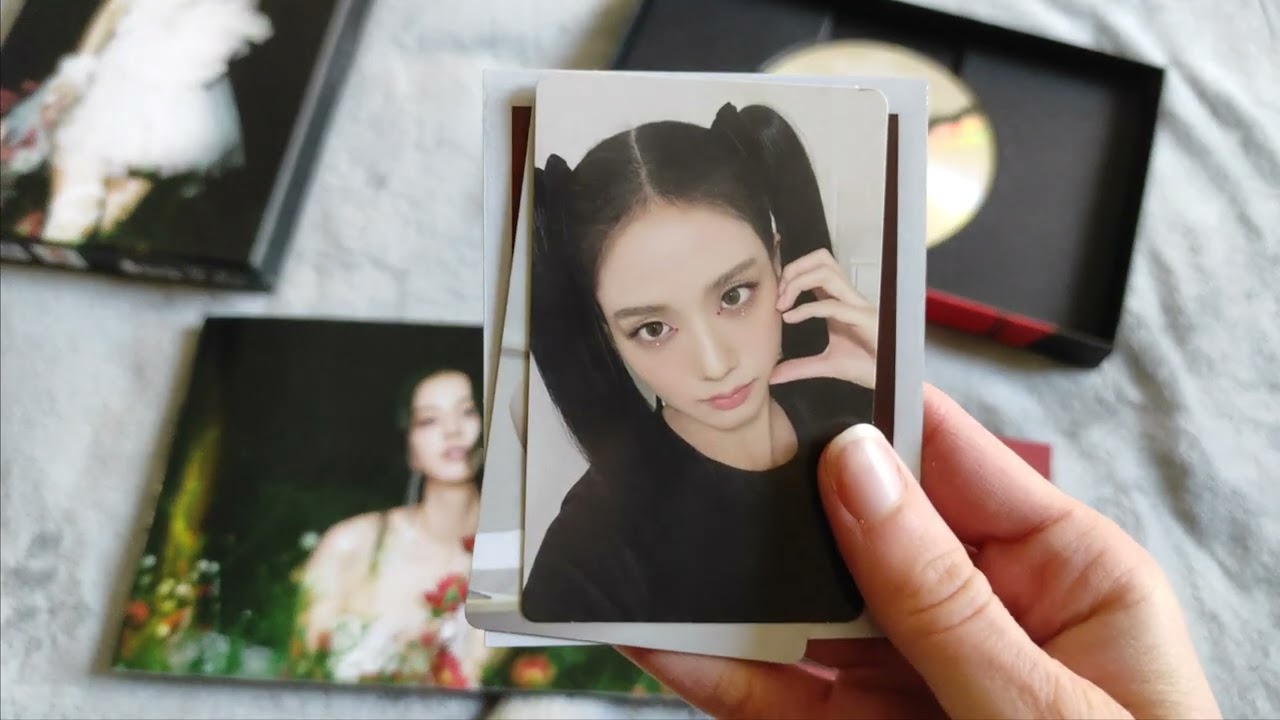 Jisoo 지수 1st Single Album ME (Black ver.)