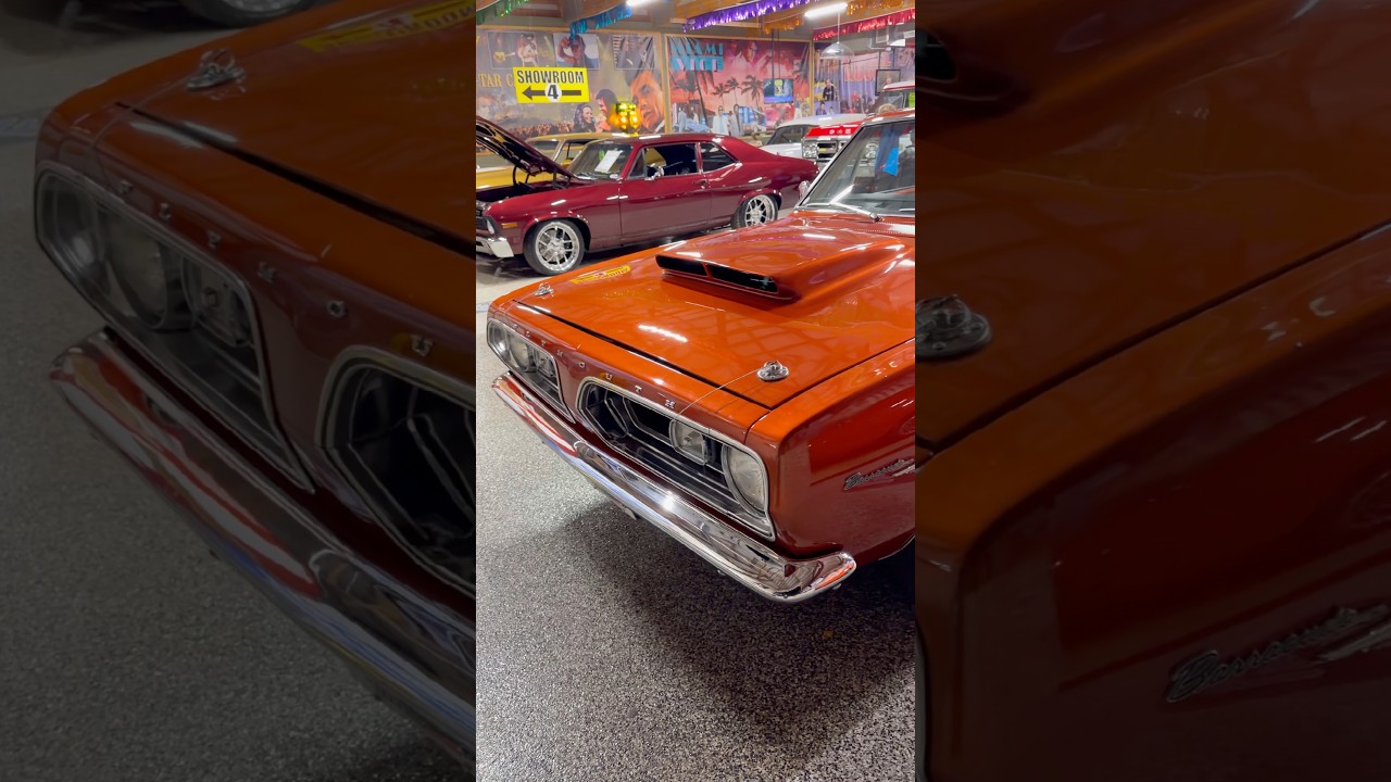 Plymouth Barracuda 1967 года в Volo Museum Auto Sales