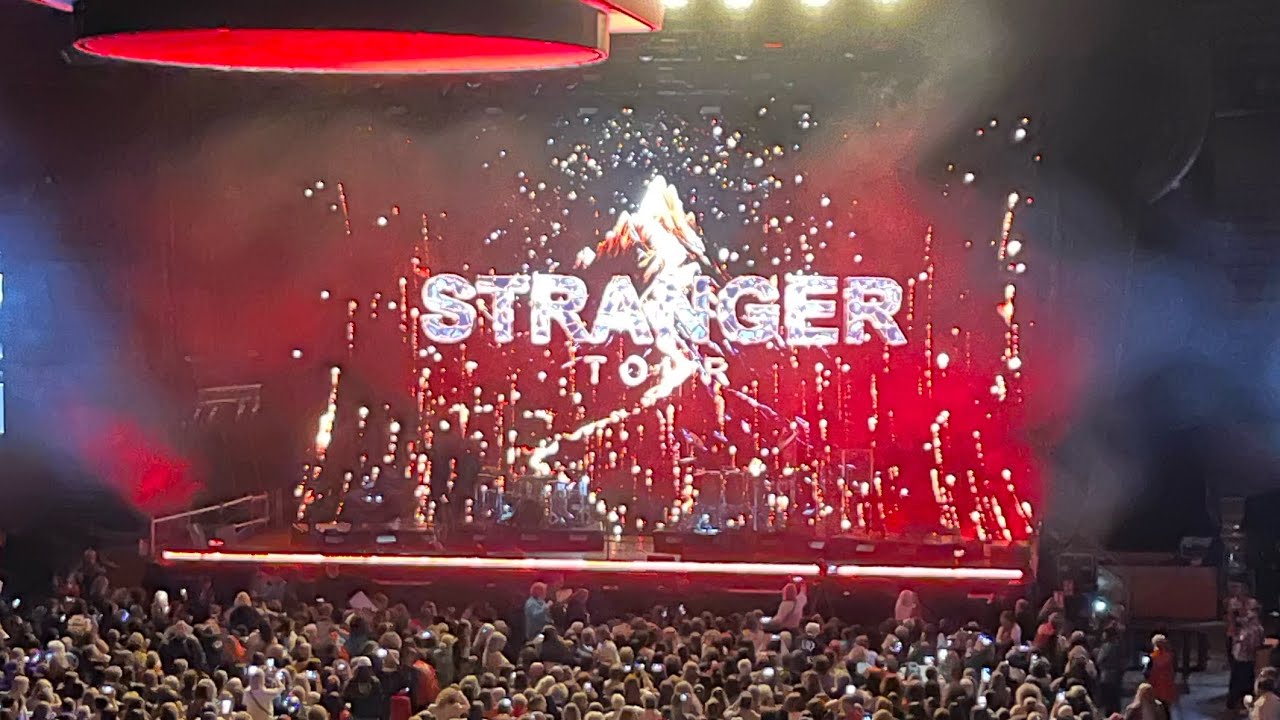 Dimash - Stranger (8/11/2025 Barcelona, España)