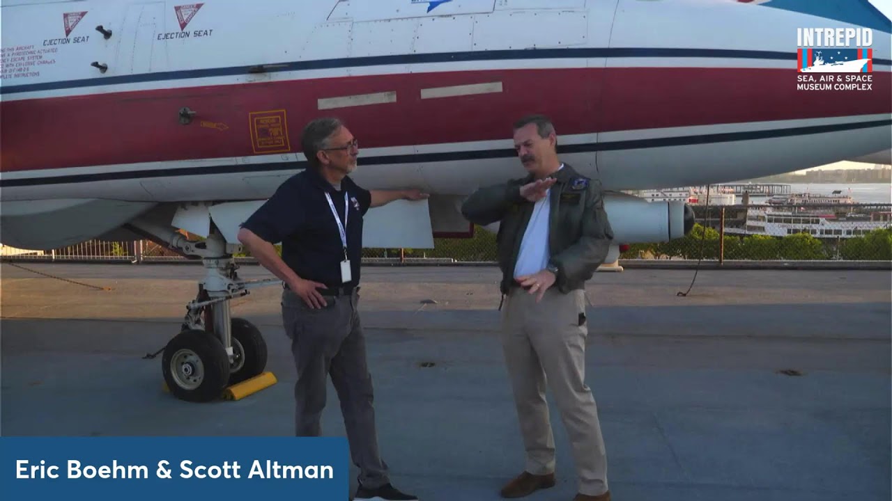 Live from the Flight Deck: The F-14 Tomcat with Scott 