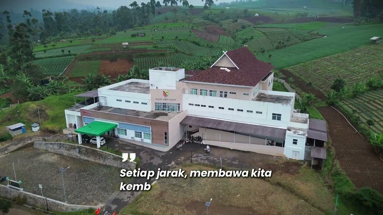 Sebuah Cerita Dari Atap Rumah
