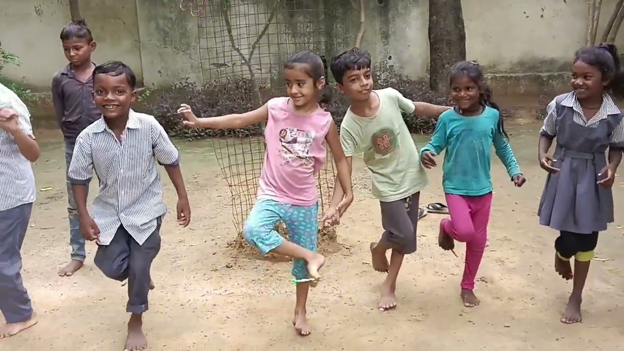 પેન્સિલ દ્વારા અલગ અલગ રમત