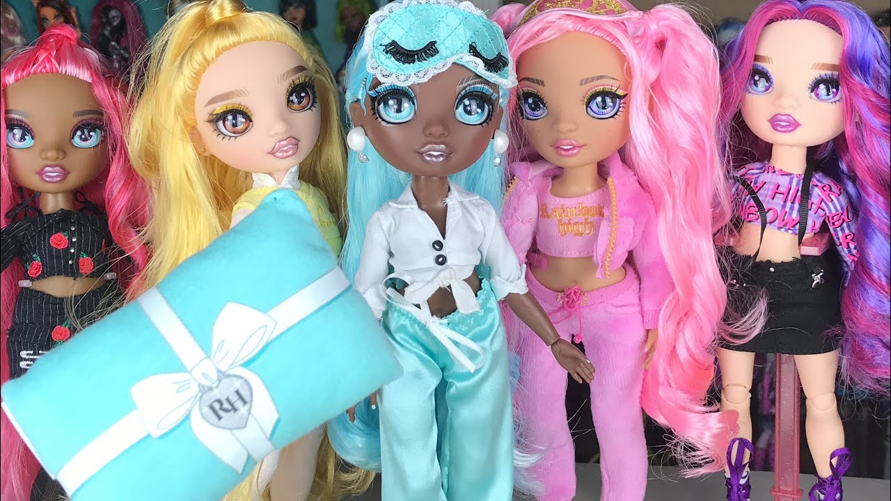 Tiffany Blue!! SLUMBER PARTY RAINBOW HIGH ROBIN STERLING doll review and unboxing!