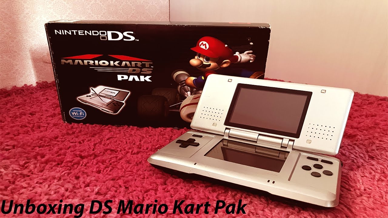 Unboxing a DS like it's 2005