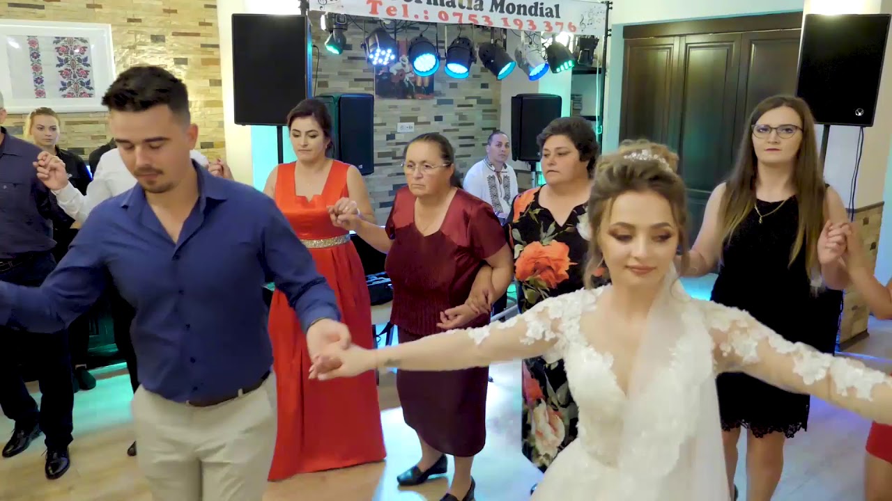 Formatia Mondial  Piatra Neamt   Live Nunta Gabriel si Ioana 2019