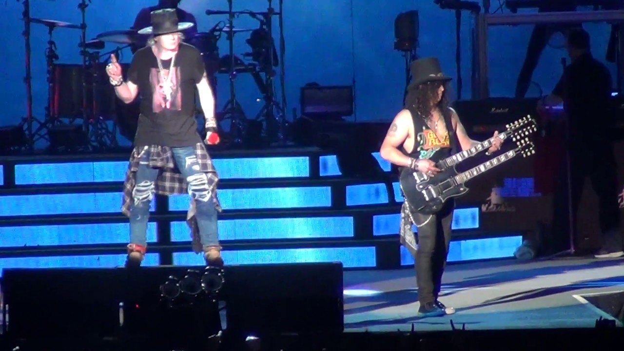 Guns N Roses - Live Bangkok 2017 - Knockin' On Heaven's Door