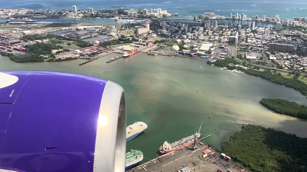 Landing into San Juan Luis Muñoz Marin International Airport