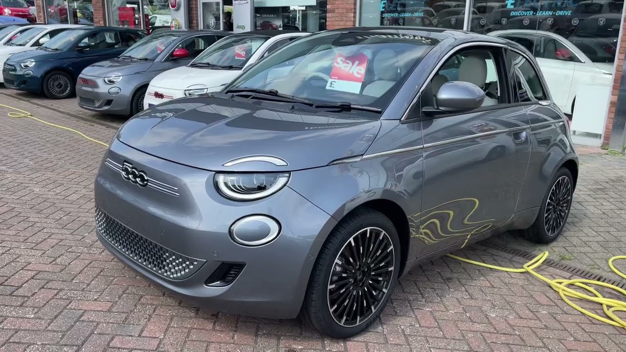 Fiat 500e La Prima