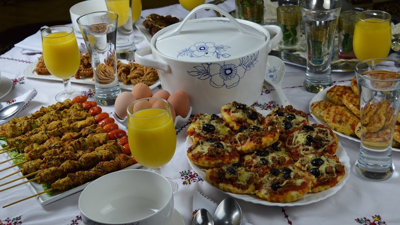 افكار واقتراحات لمائدة  افطار في رمضان سهلة واقتصادية