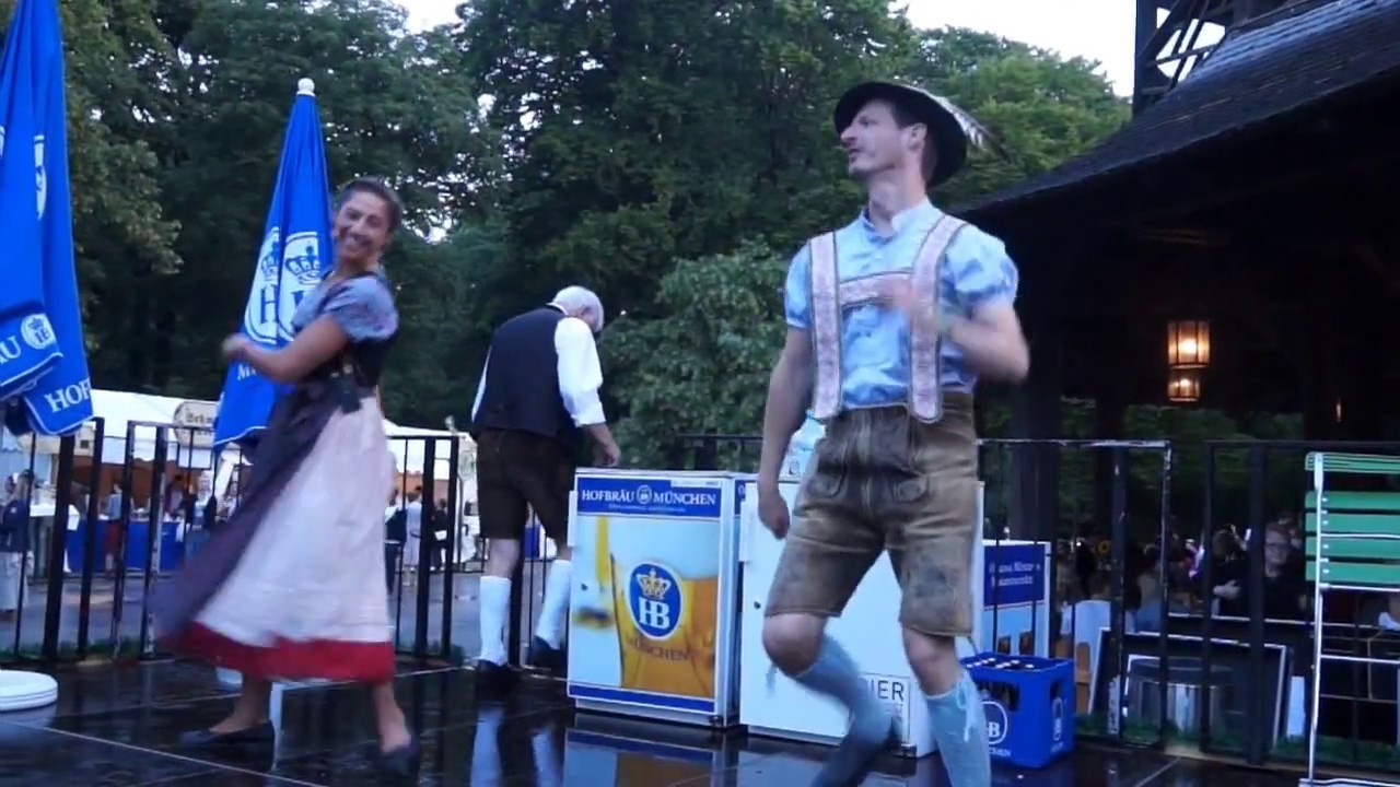 Eröffnung Kocherlball Chinaturm 2017