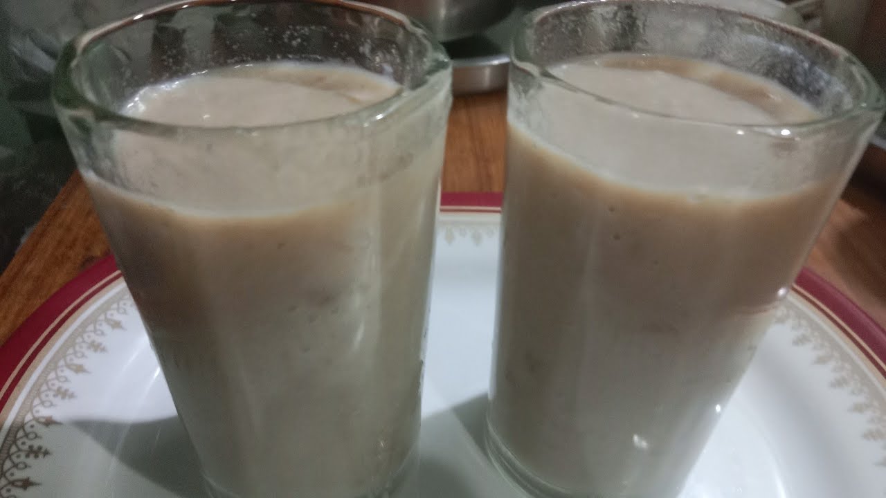 Sapota Milkshake or Chikoo Milkshake 