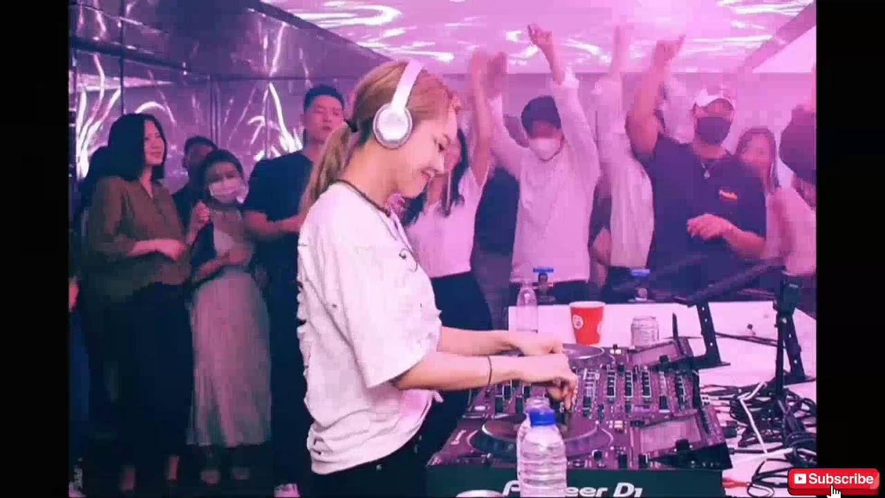 🖤 Soulful House Session 2026 💫 – Emotional Vibes & Chillout Beats 🎶 — Lost in Melodies