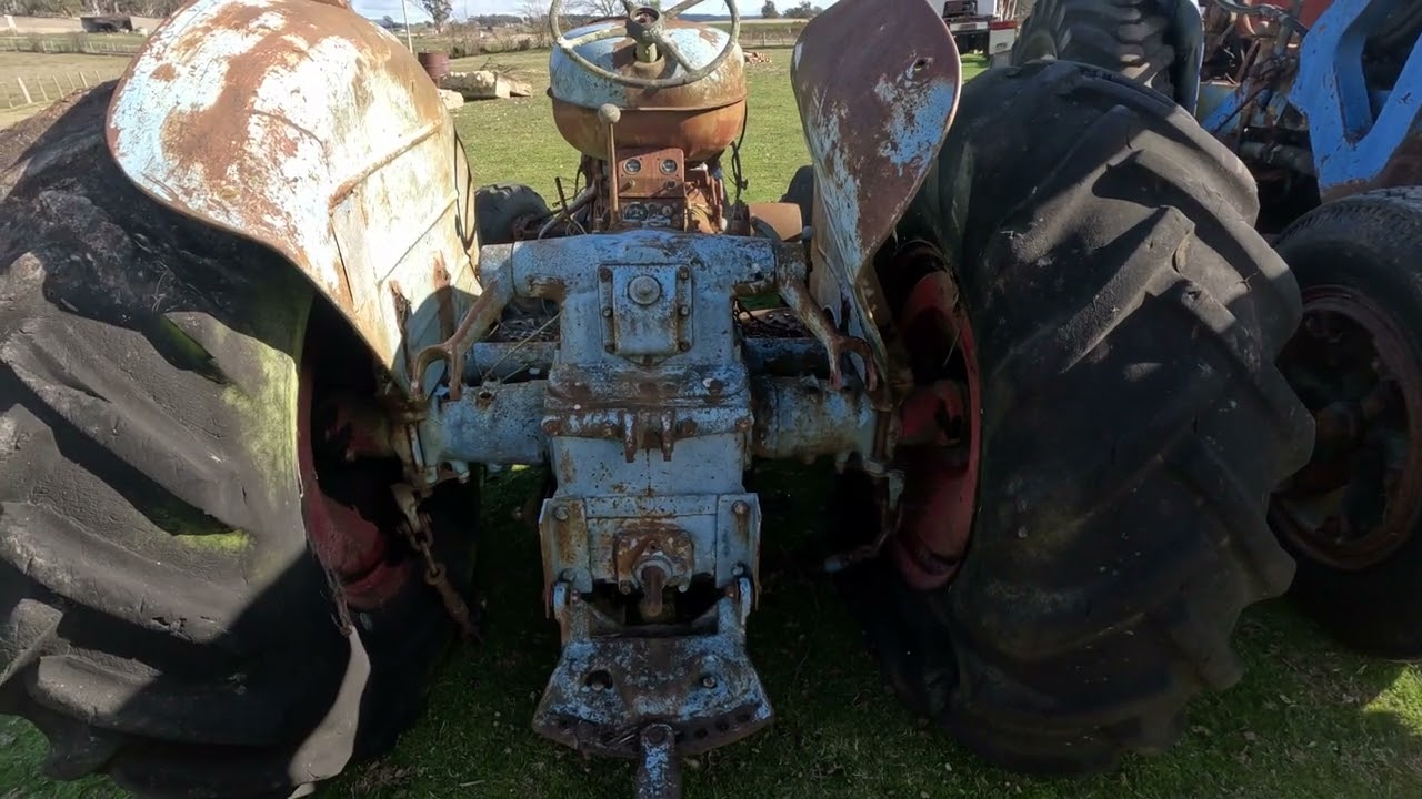 Fordson major parts tractors walk around pt2