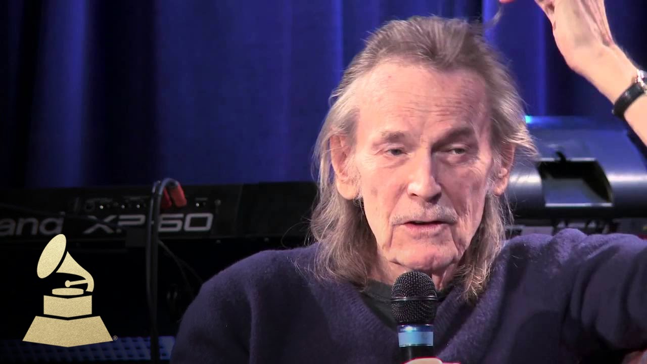 Gordon Lightfoot - Discusses 