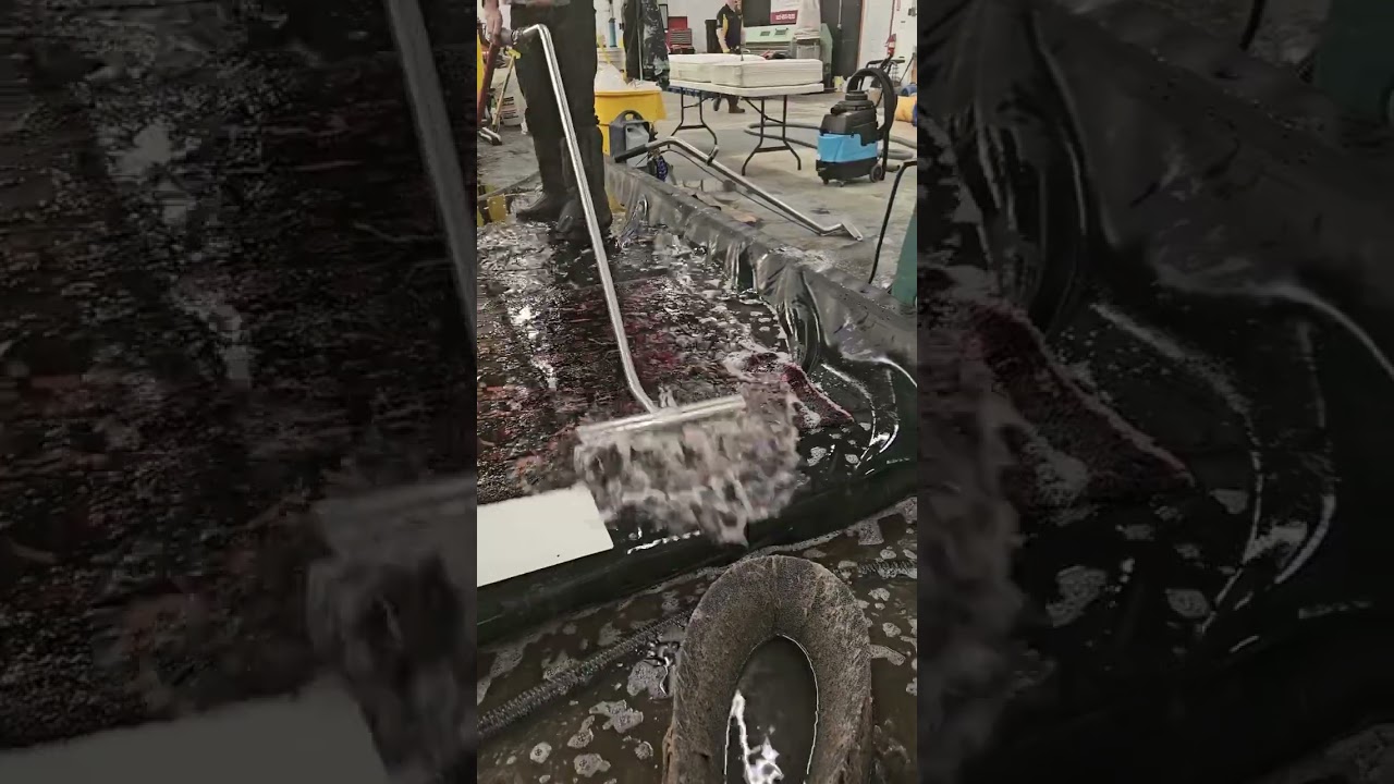 Full Wash Rug Bleeder #fullwash #rugwash #squeegee #rugwashing #rugclean #rugcleaning #cleaning #rug