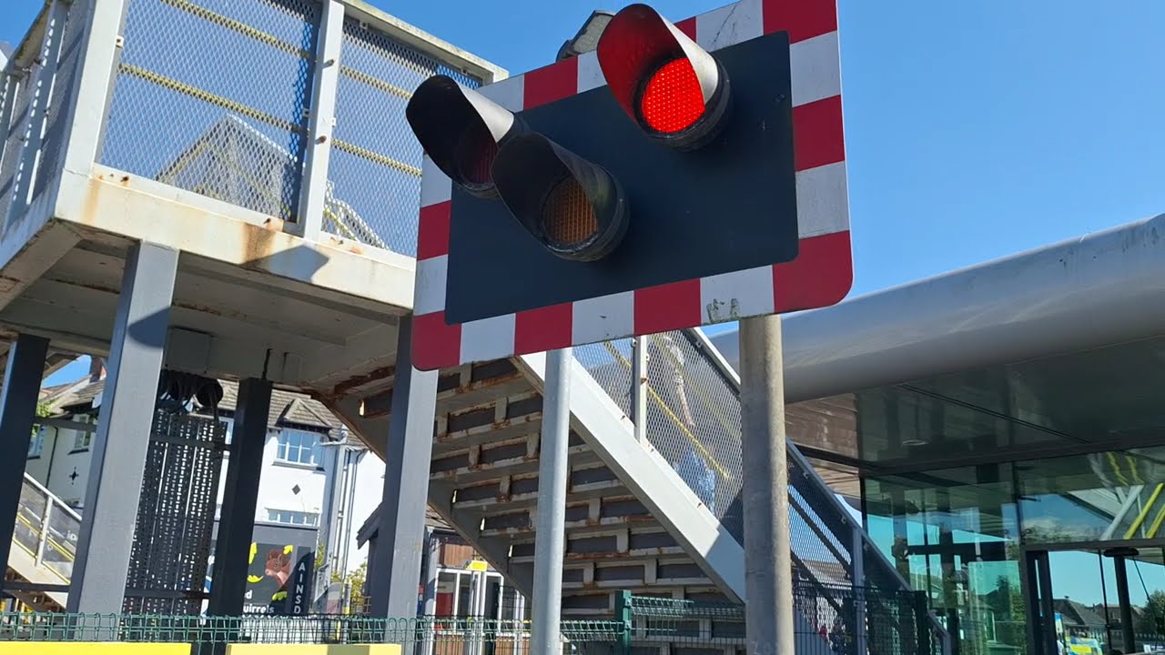 Ainsdale Level Crossing - Merseyside