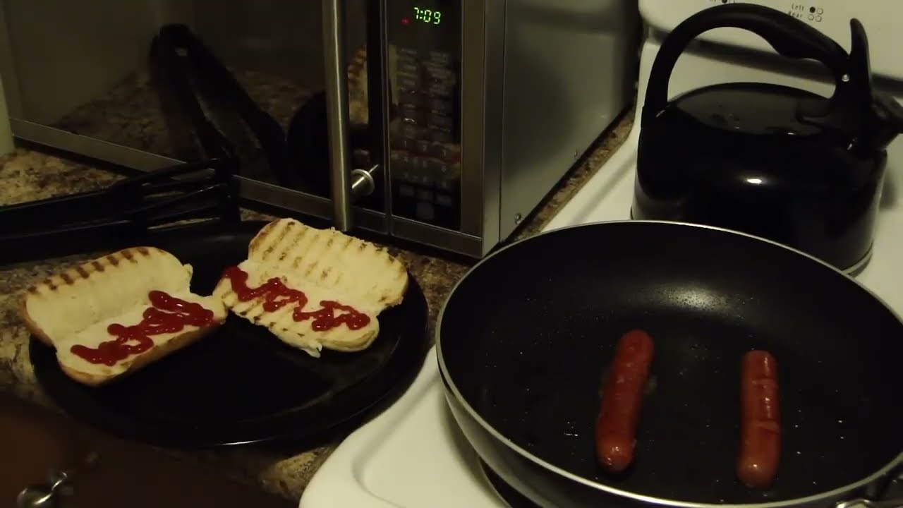 [Reupload] Poorly Cookin' w the King Ep 6   American Hot Dogs and beans