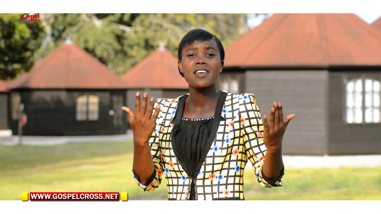 A COMUNHÃO √OS IRMÃOS VICENTE / SOYO_KUKALA KIAKO