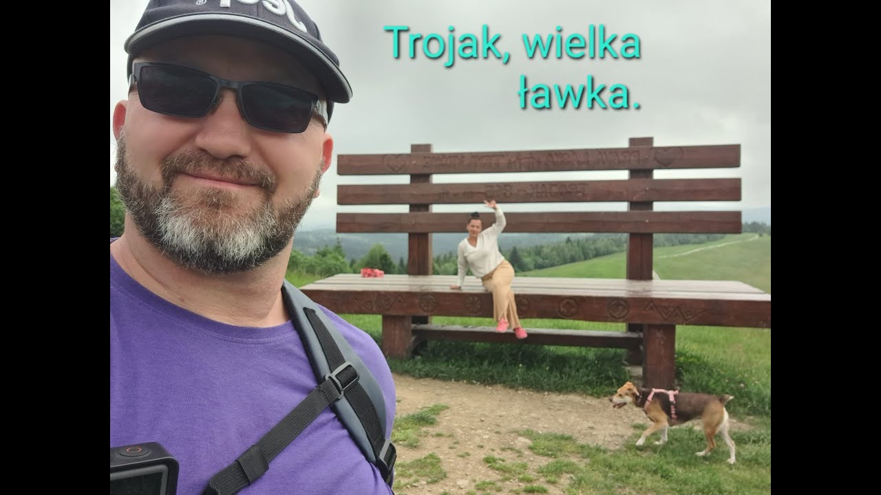 Beskidy. Trojak (Kikula) i wielka ławka. Atrakcja turystyczna. Zwardoń. Skalite.