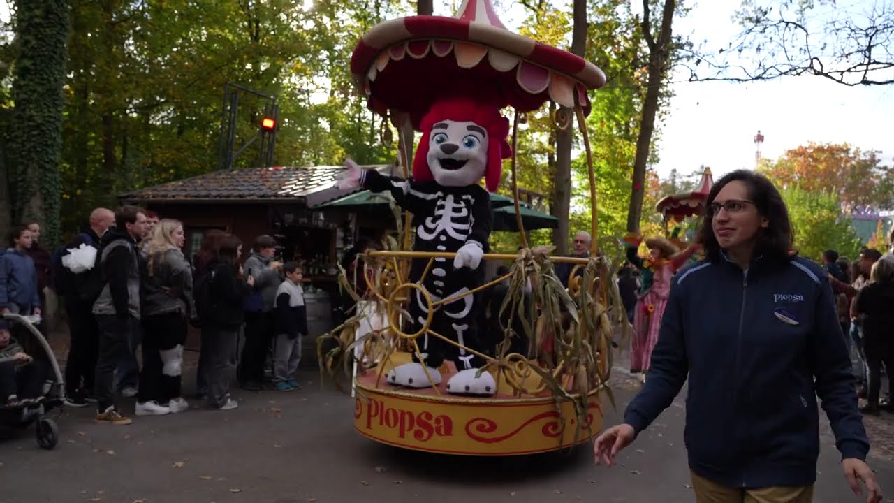 Plopsa Halloween Parade - Plopsaland Deutschland Parade