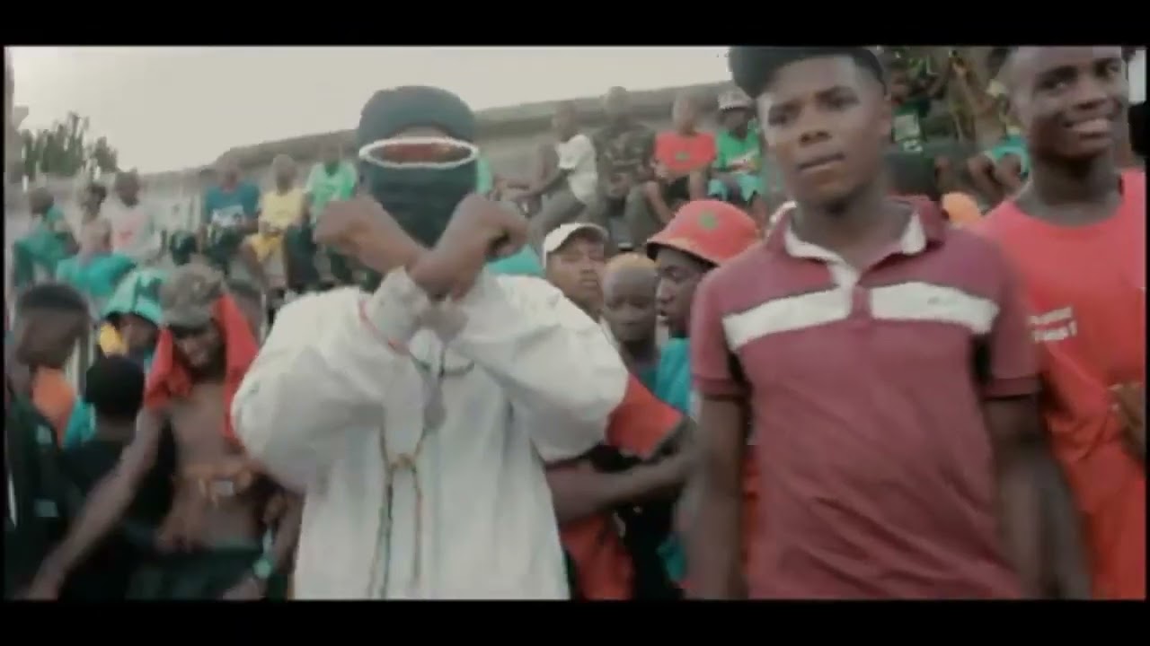 Le gérant & Pablo & baamar kaweni Clip ( vidéo officiel )