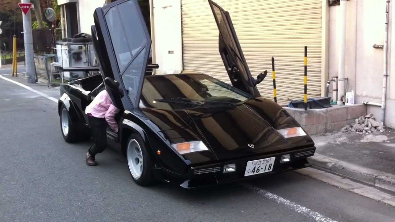 Прокатитесь на «Countach 5000»