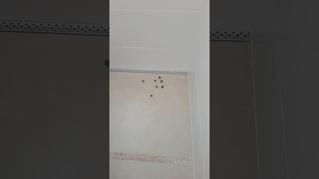 APARTAMENTO 202 TORRE A   FIRENZE   BANHO 03  RALO LINEAR   CAIMENTO