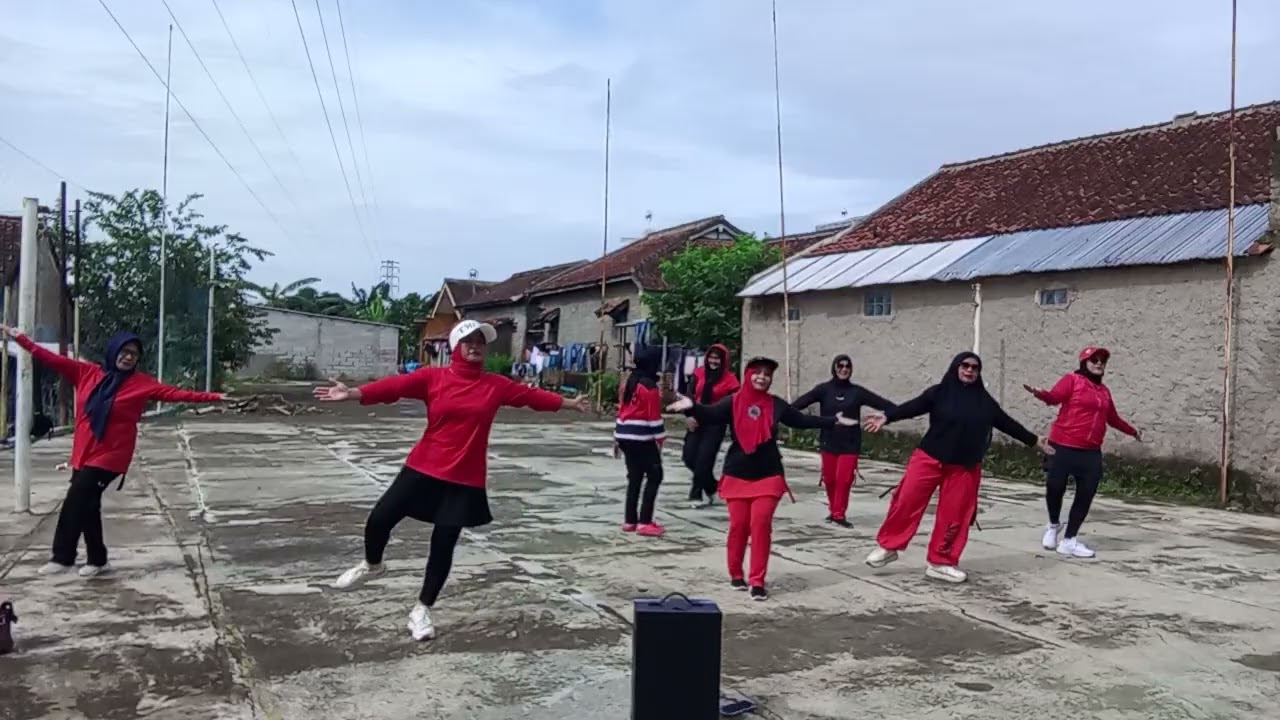 Semangat 💪 sehat dengan lagu India 🤗🥰🤗🥰