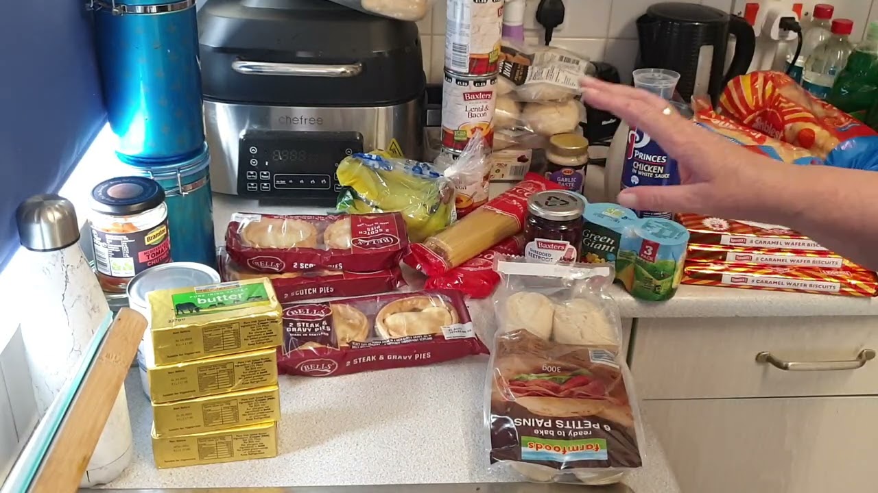 Farmfoods Non Frozen Shopping #ukpreppers #costofliving #shoppinghaul