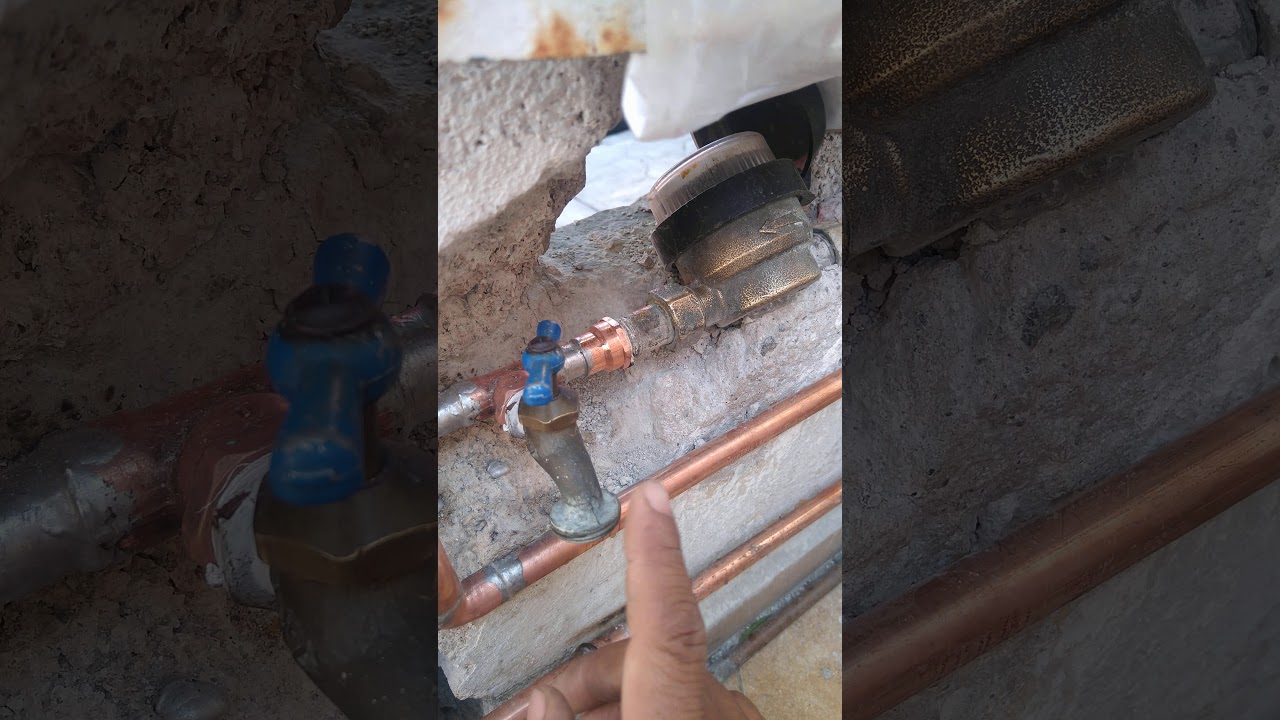 la forma correcta de instalar una bomba autocebante pará succionar agua de la calle