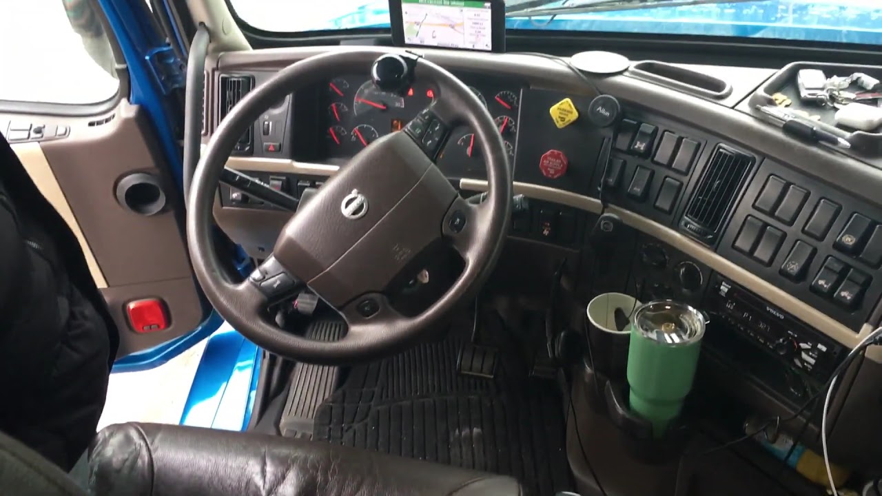 Interior of 2016 Volvo VNL 780