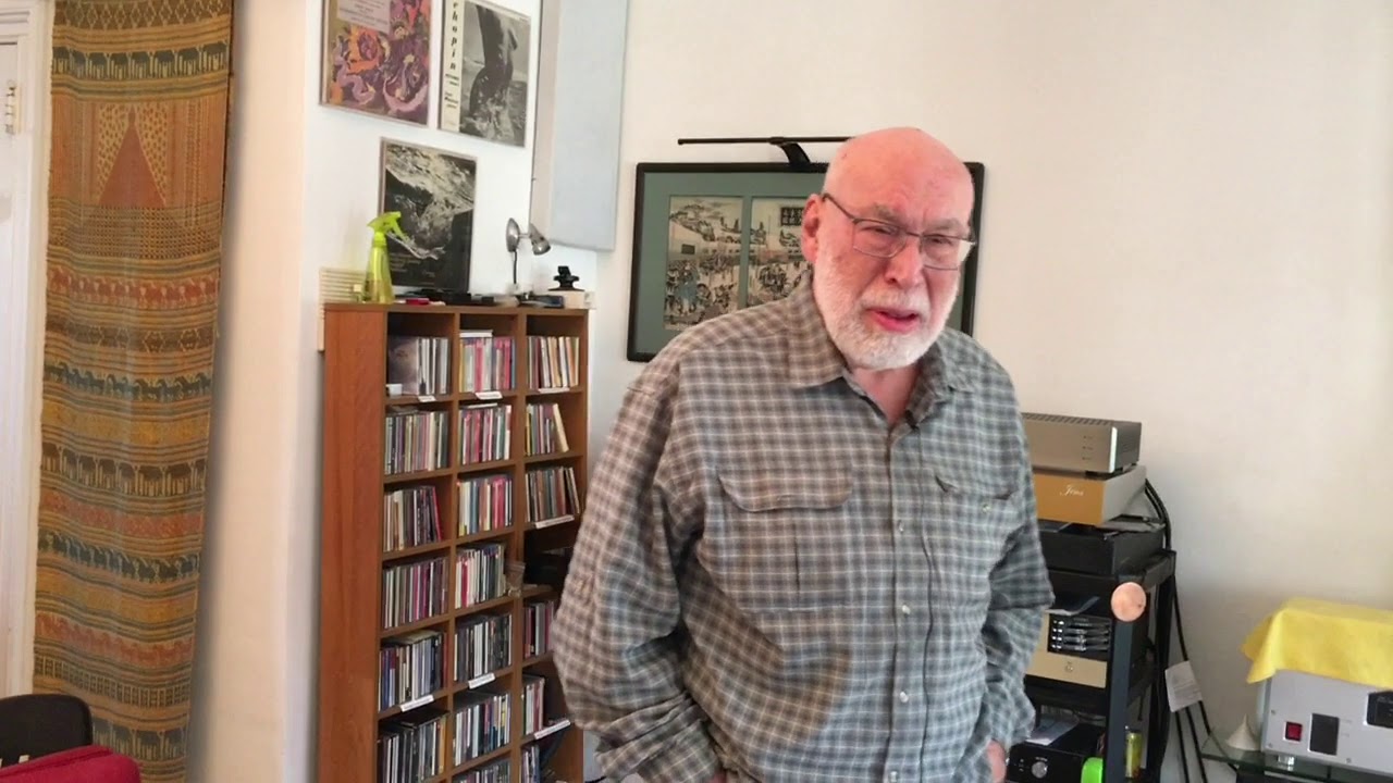 Meet David and his very tall speakers #audiophile