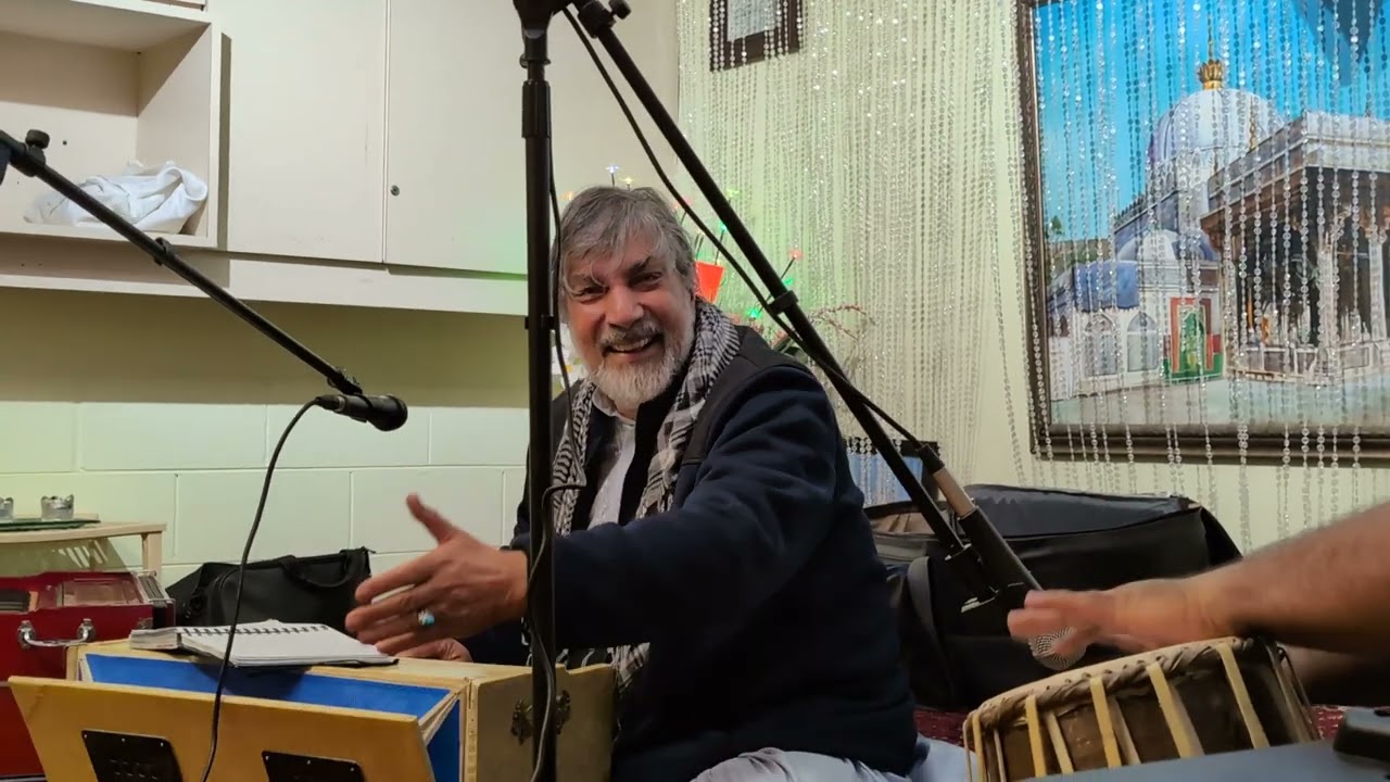 من نمی گویم انا الحق یار می‌گوید بگو