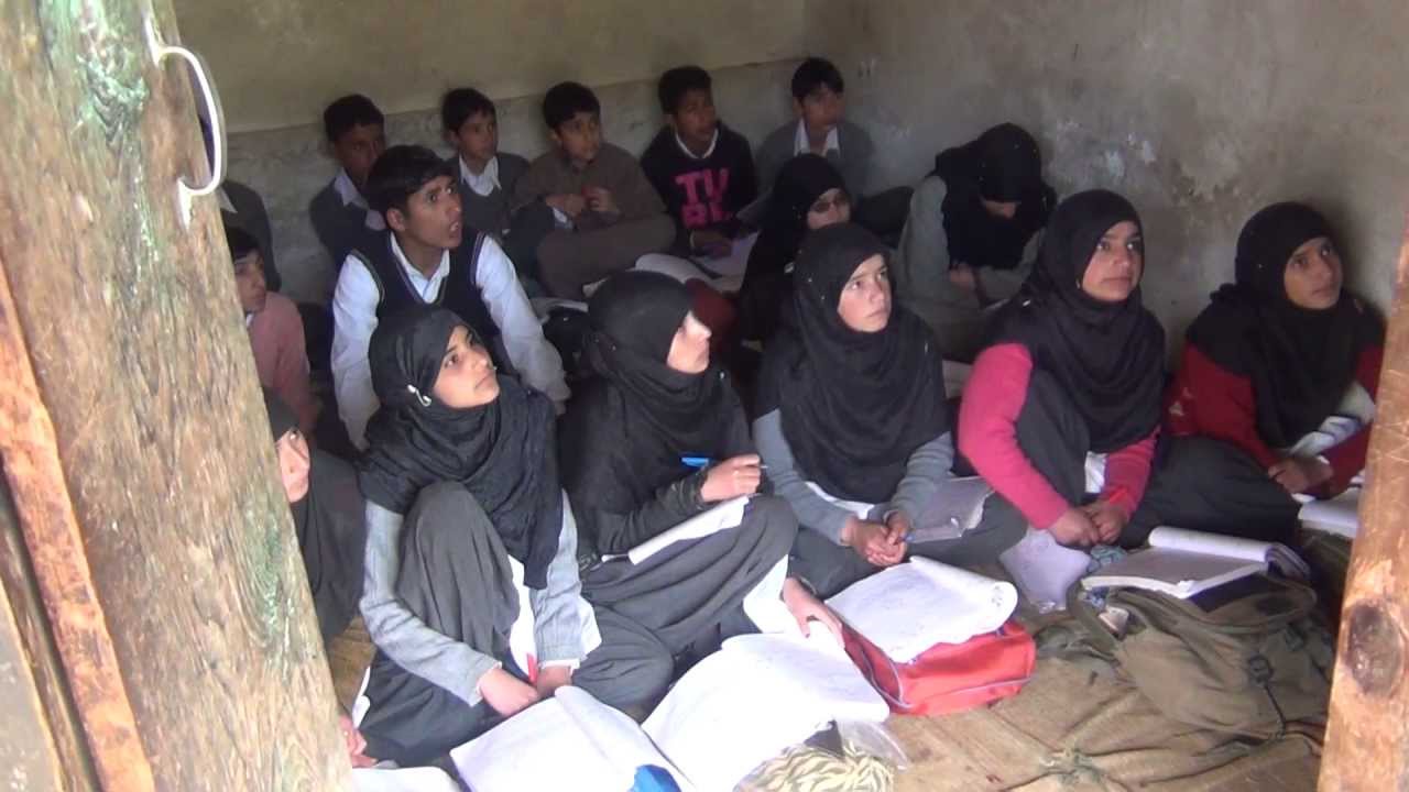 Bad Condition of Government Schools in Kashmir