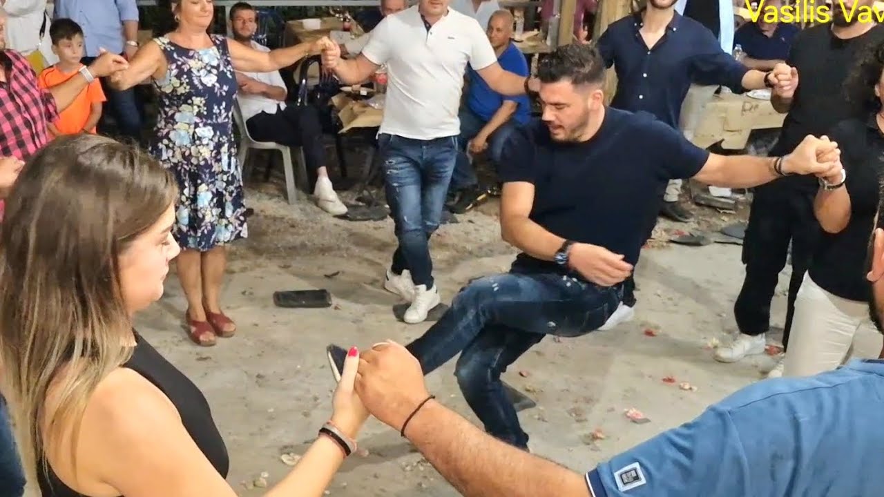 Ένας λεβέντης χόρευε - Μπράβο στο παλληκάρι -Τάκης Μπαλάσης- Σωτήρης Κόκκορης -  Ζαχλωρού Καλαβρύτων
