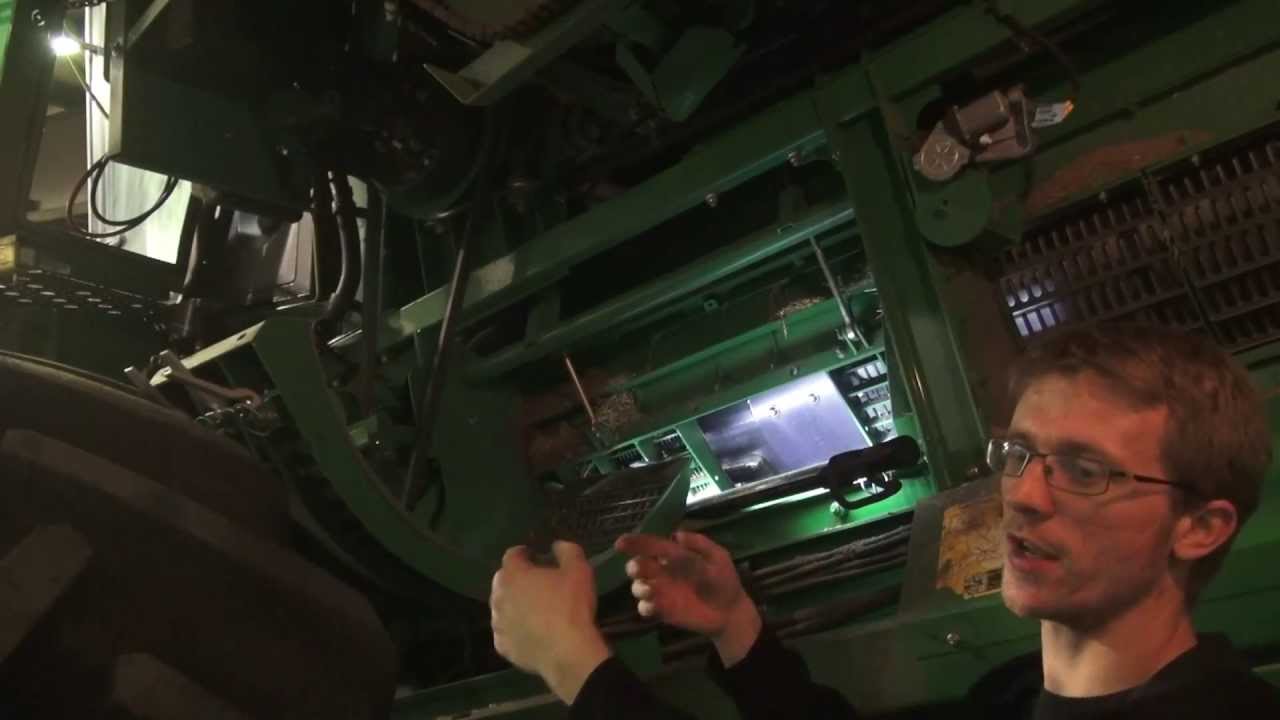 DIFFERENCE between JOHN DEERE STS, CTS and 9600 (walker) combines