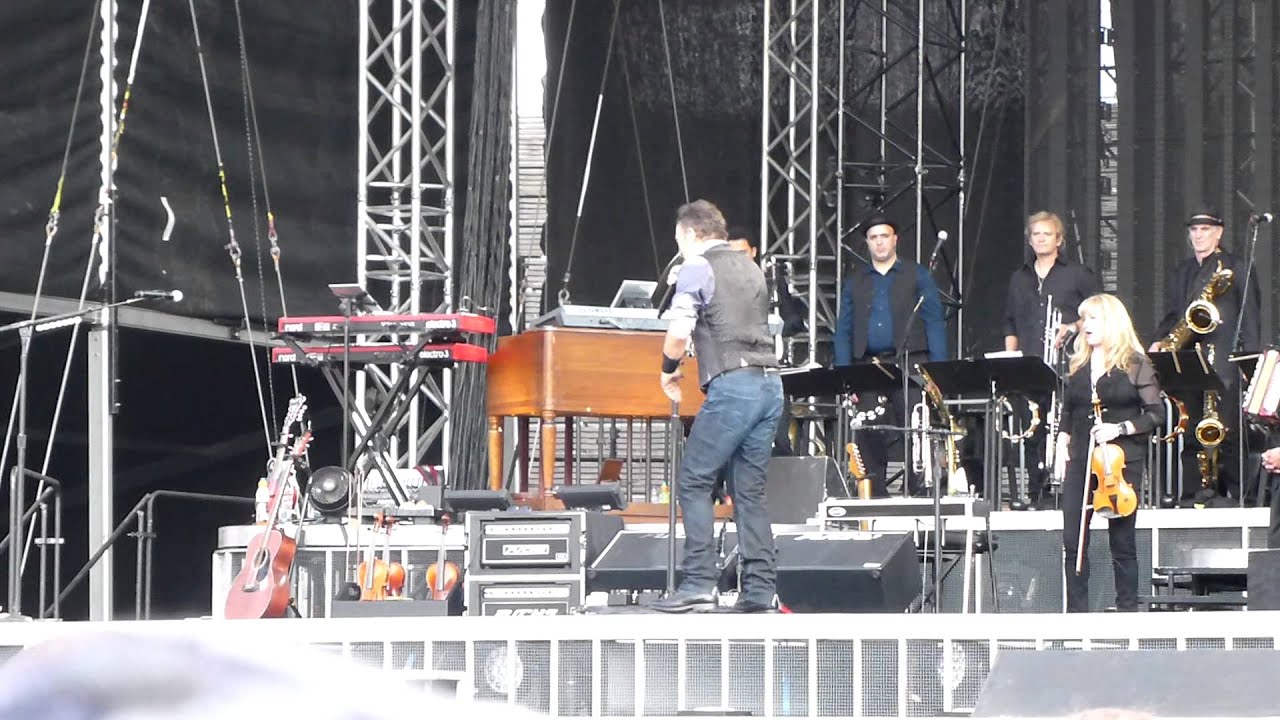Bruce Springsteen - My City Of Ruins (part) - Helsinki 31 July 2012