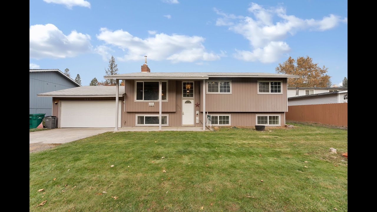 6811 E 11th - Spokane Valley Split Level Home