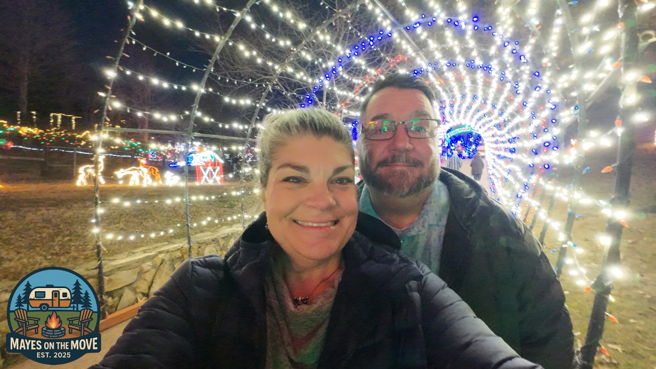 One Night Getaway to Patti’s Settlement | Grand Rivers KY | Food, Lights & Christmas Vibes