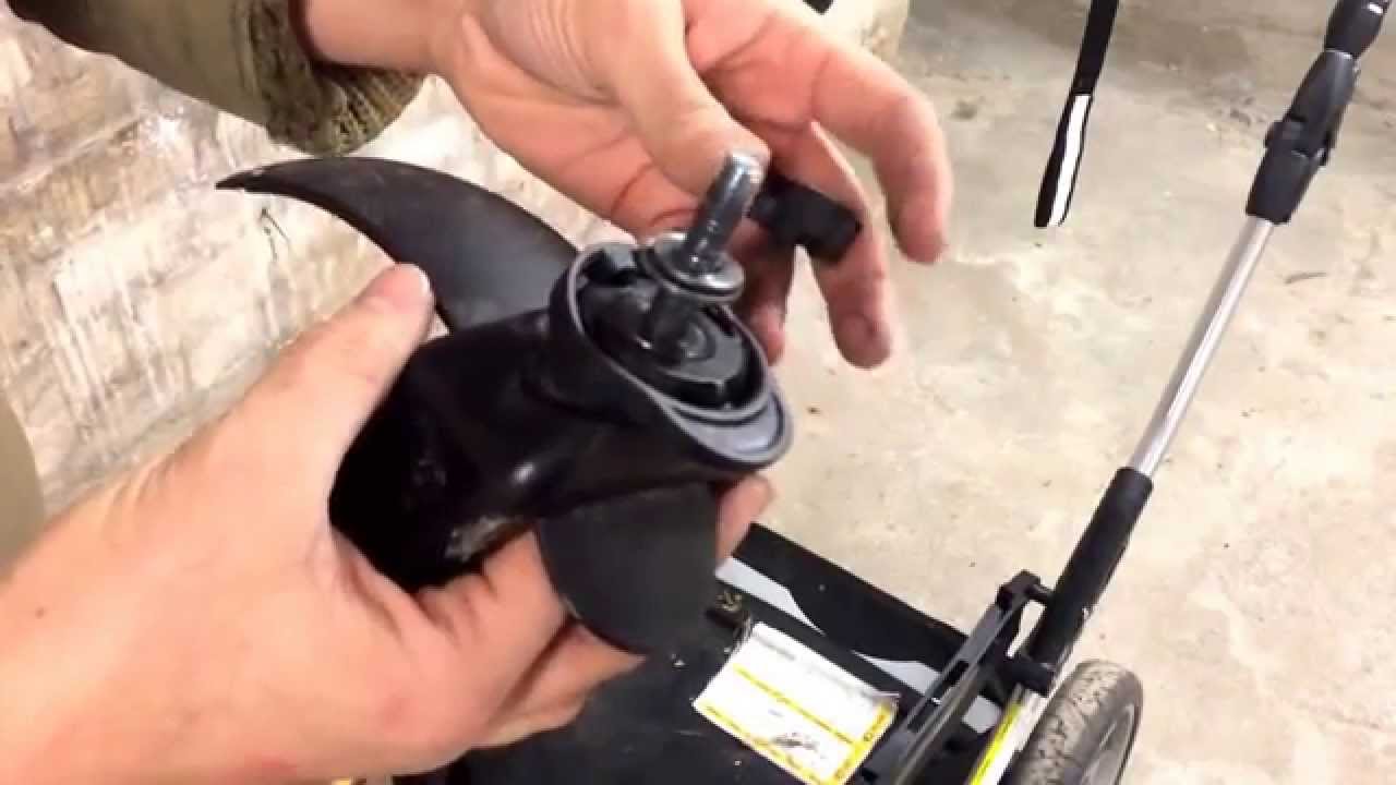 Emmaljunga: Defective Swivel Wheel Locking Mechanisms