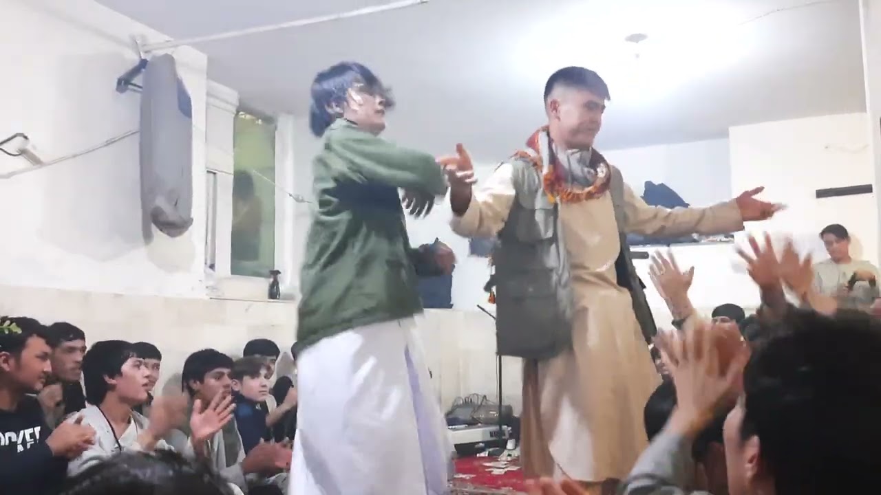 رقص بچه های غزنی محمودآباد اصفهان ایران