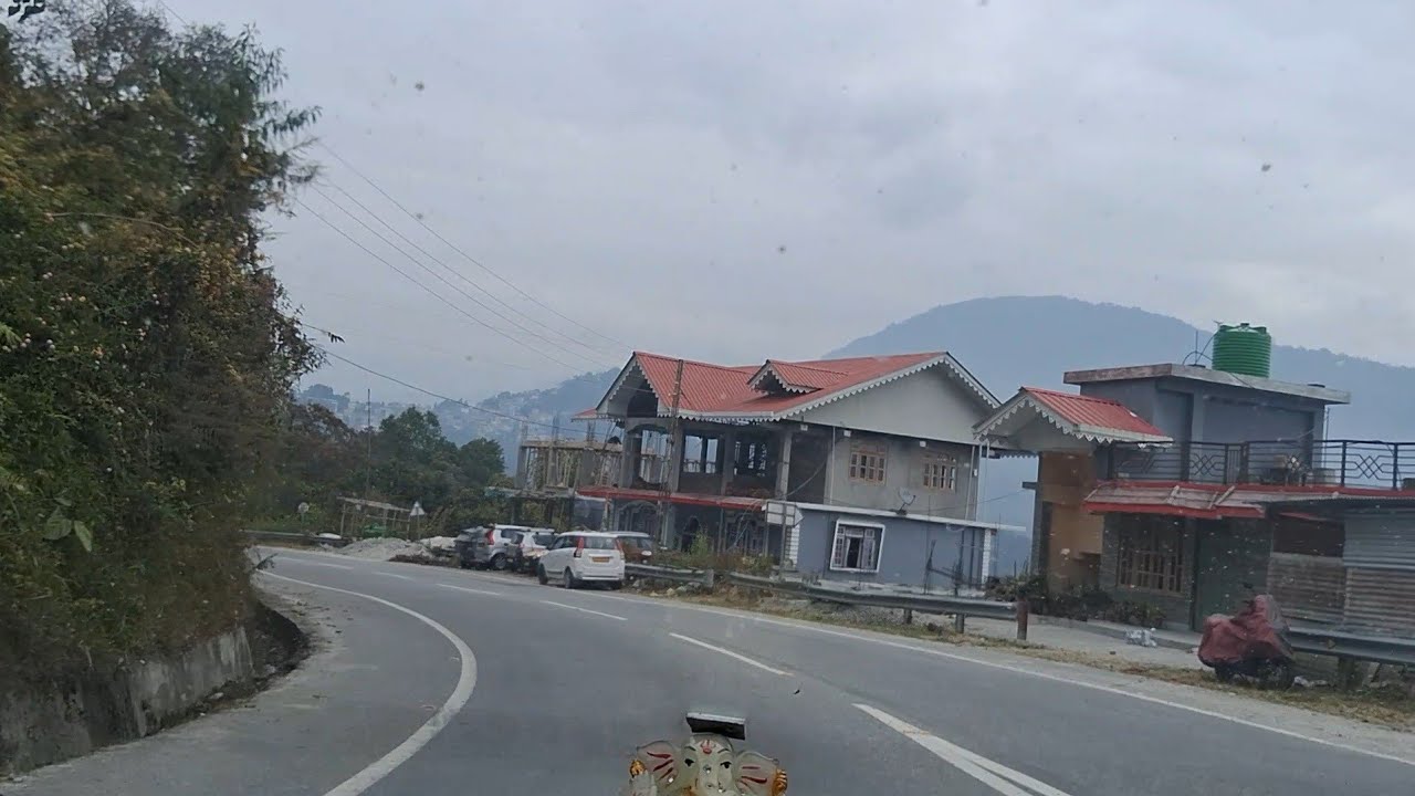 Traveling from city to busty areas busy Daily life /gangtok/sikkim 