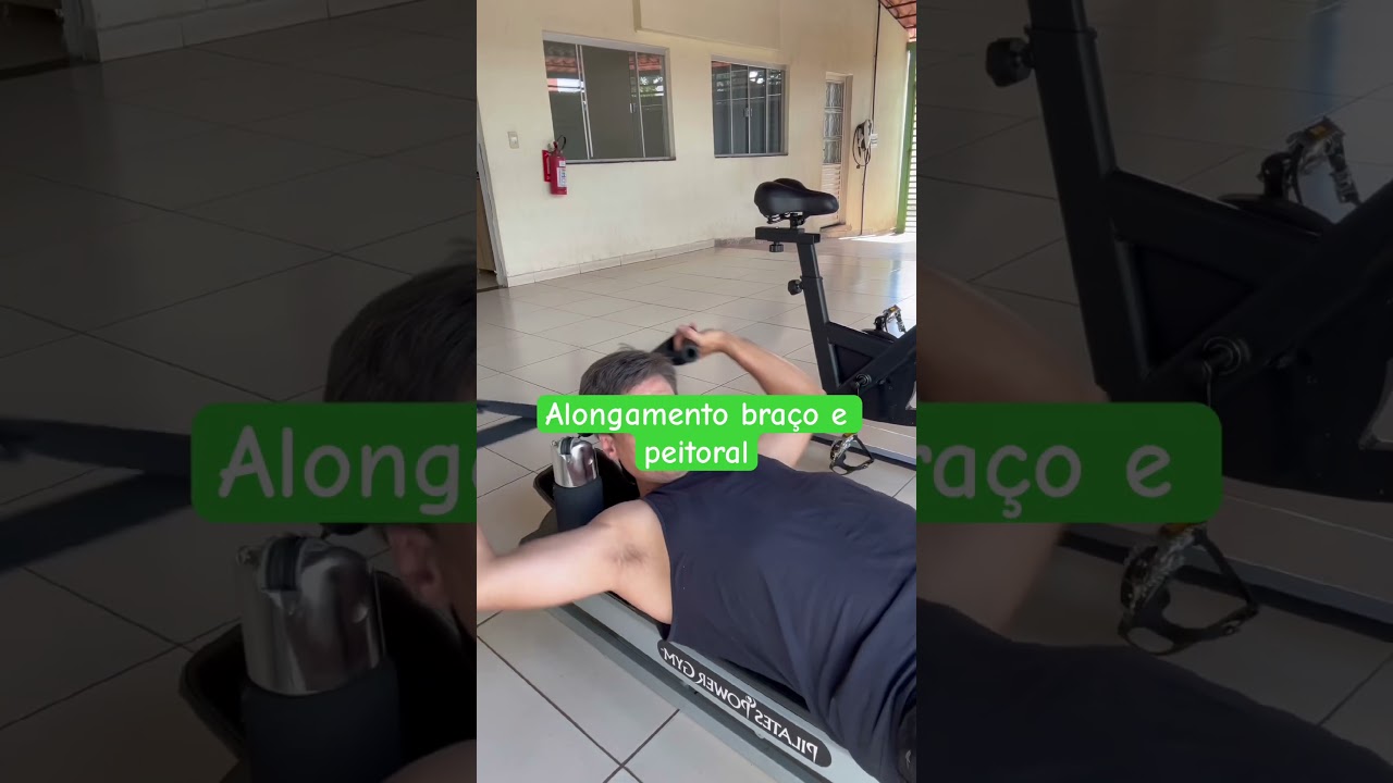 Alongamento braço e peitoral 