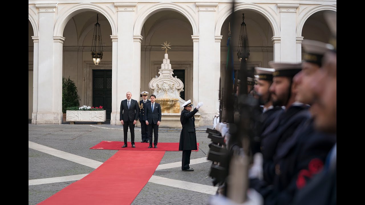 Il Presidente Conte accoglie il Presidente della Repubblica dell'Azerbaigian