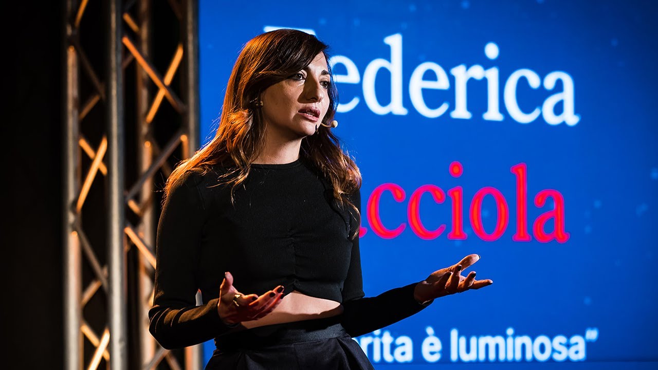 La ferita è luminosa | Federica Cacciola | TEDxMessina