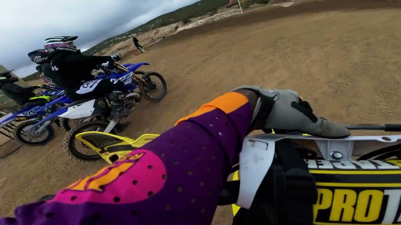 Slowest rider @ Cahuilla MX track! Road to building confidence!