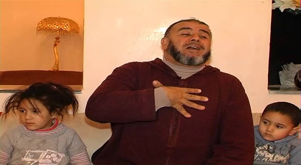 هل يجوز العمل في الجمعيات الصغرى للبنوك ؟