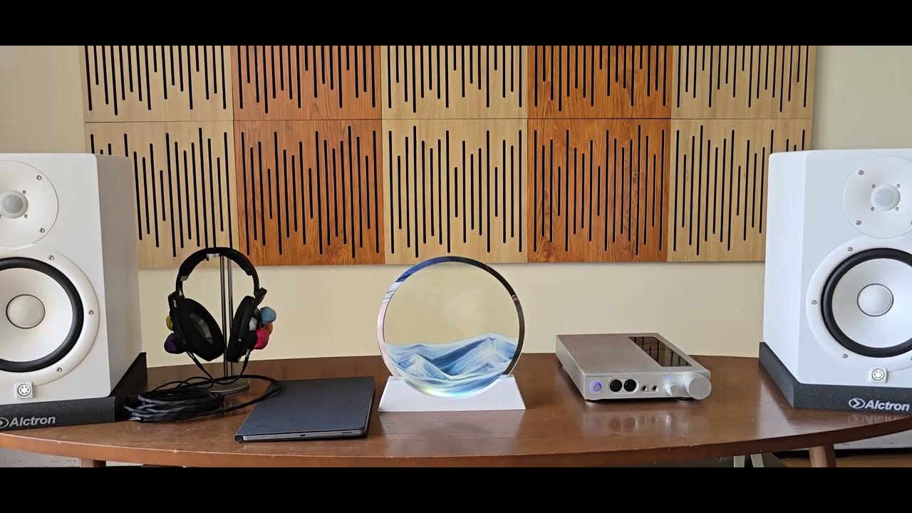 Yamaha HS8 sound quality. Feed by Yamaha WXC50 via Spotify.